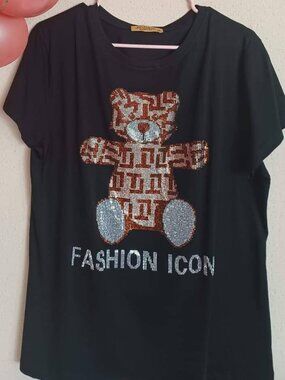 Vinizbena Women’s T-Shirt